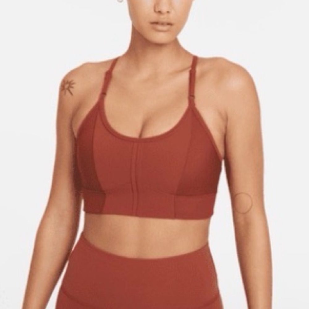 Nike Dri-Fit Indi Yoga Luxe Active Set Crop Sports Bra & High Waist Biker Shorts - Picture 3 of 5